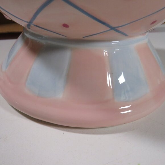 Elements Vase with Pedestal Base Ceramic Pink Rose with Diamond design embossed - Picture 7 of 14